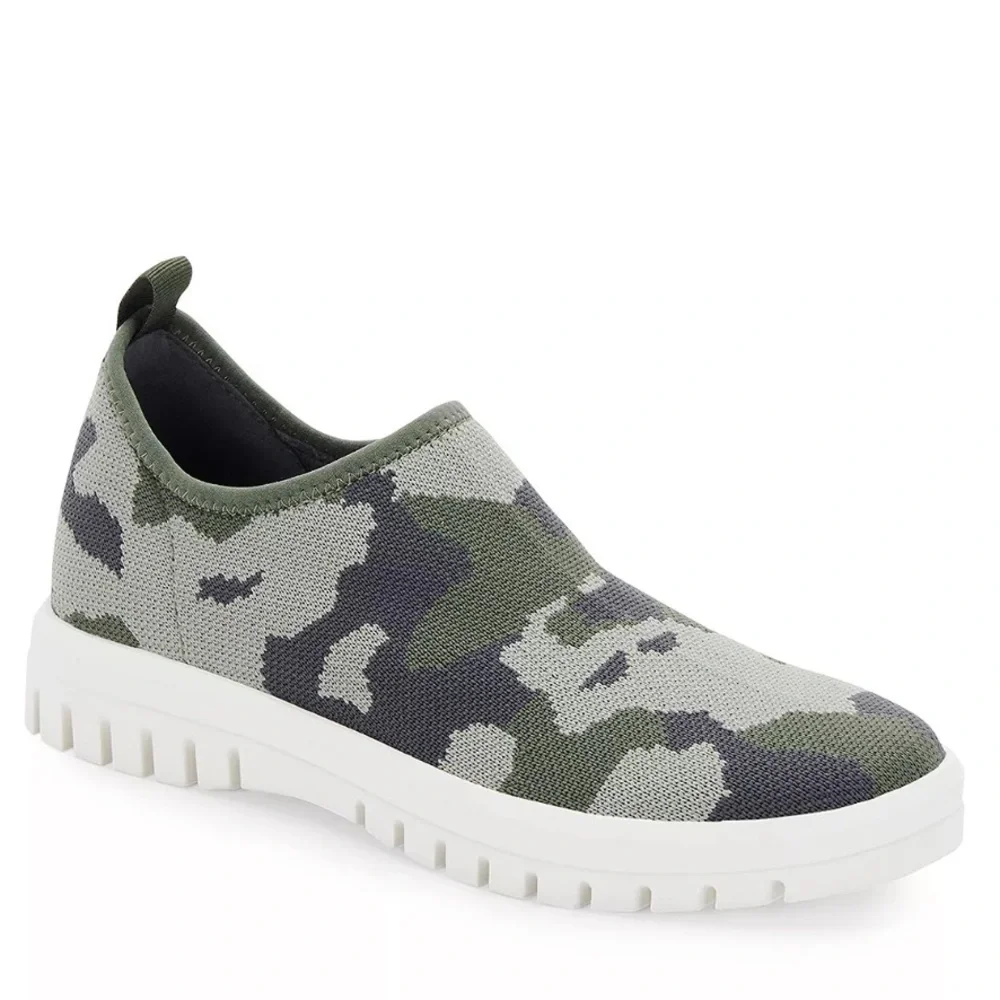 Camo Knit Farrah Slip On Sneakers - Size 6.5📦